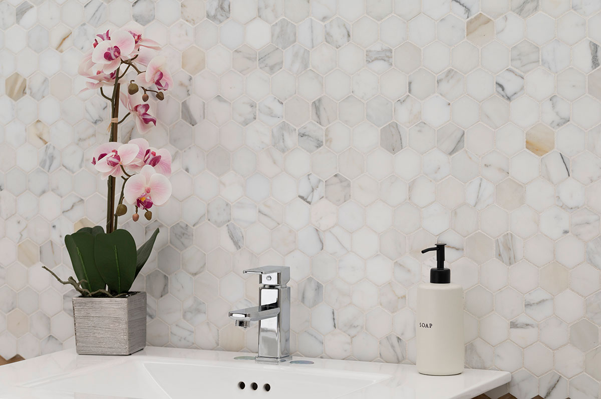 1-Handle Bathroom Faucet in Chrome installed (image: MSI)