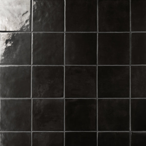 Bedrosians Cloé 5" x 5" Glossy Ceramic Tile in Black | Item Code DECCLOBLA55G