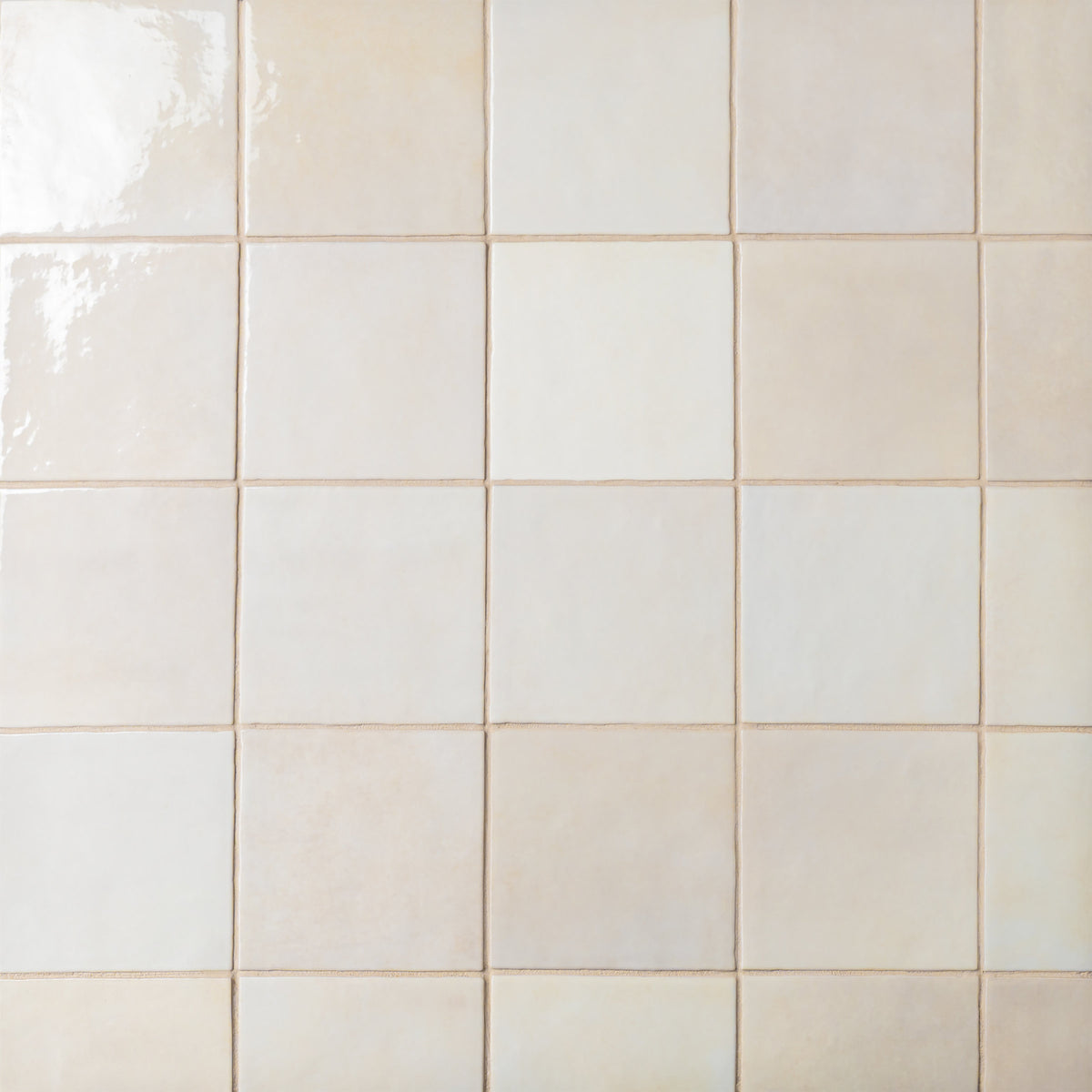 Bedrosians Cloé 5" x 5" Glossy Ceramic Tile in Creme | Item Code DECCLOCRE55G