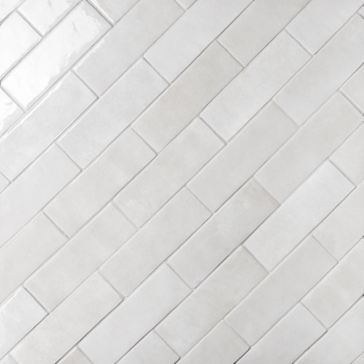 Bedrosians Cloé 2.5" x 8" Glossy Ceramic Tile in Grey | Item Code DECCLOGRE28G
